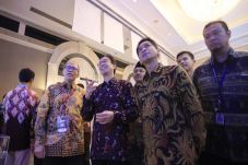Dukung Pendidikan, Pupuk...