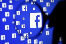Facebook Menutup 5,4...