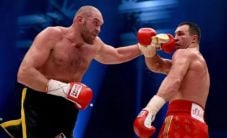 Tyson Fury Tantang Tiga...