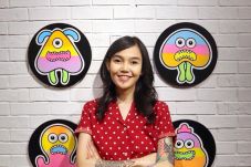 Hana Madness, Tenangkan...