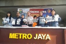Pelaku Teror Penyiraman...