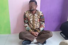Cabuli 9 Murid SD, Guru...