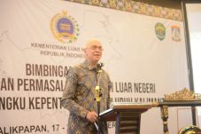 Tangani Masalah WNI...