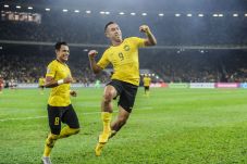 Lawan Indonesia, Malaysia...