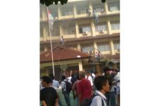 Lompat dari Lantai 4,...