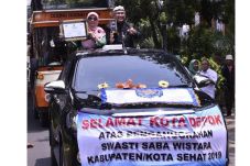 Wali Kota Depok Terima...
