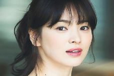 Song Hye Kyo Sumbang...
