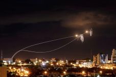 Sistem Rudal Iron Dome...