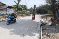 Proyek Jalan Rp3,6 Miliar...