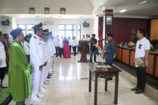 Bupati Agus Ambo Djiwa...