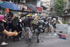 Kerusuhan di Hong Kong...
