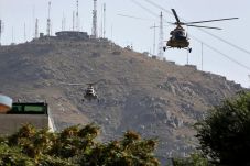Helikopter Jatuh di...