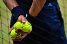 Mantan Atlet Tenis Meriahkan...