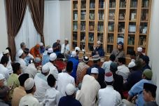 Cara Meruqyah Diri Sendiri...