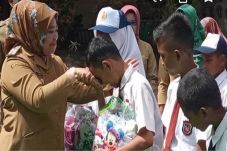 Bupati Kobar Berencana...