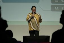Menko Airlangga Paparkan...