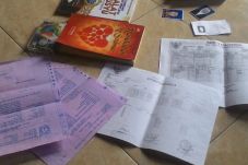 Warga Lampung Timur...