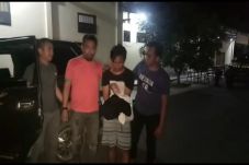 Baru Bebas Penjara,...