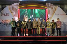Properti Menengah Bawah...