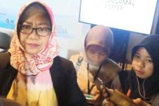 Siti Zuhro: Penambahan...
