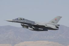 Jet Tempur Irak Bombardir...