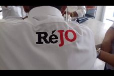 Relawan Jokowi Sebut...