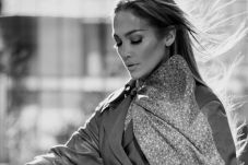 J-Lo Terima Pinangan...