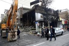 Iran Bersumpah Menghukum...