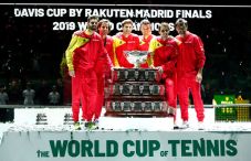 Spanyol Kampiun Piala...