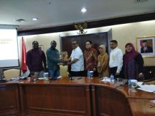 Sambangi Kemensos, Delegasi...