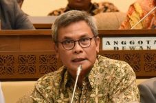 Johan Budi Pertanyakan...