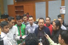 Penganiayaan Suporter,...