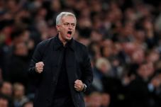 Bantu Spurs Raih Kemenangan,...