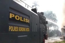 Ratusan Personel Gabungan...