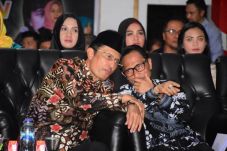 Nelson dan Fadel Akrab...