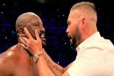 Derek Chisora Minta...