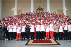 Jokowi Targetkan Kontingen...