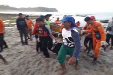 2 Nelayan Hilang Ditemukan...