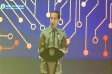 Terjebak Macet 30 Menit,...