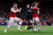 Arsenal Tersungkur Menjamu...