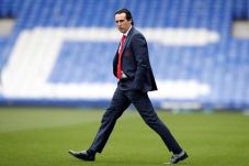 Unai Emery Bayar Mahal...