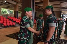Brigjen TNI Rafael Granada...