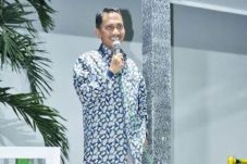 Nelson Pomalingo Tutup...