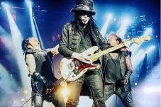 Reuni Motley Crue, Mick...
