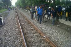 Diserempet Kereta, Wanita...