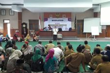 Puluhan Kepala Sekolah...