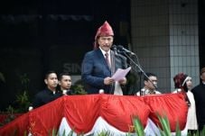 Pertama Kali di Hari...