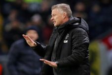Solskjaer Terancam Dipecat,...