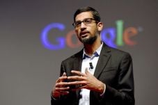 Larry Page Mundur, Sundar...
