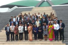 Delegasi Kaukus Parlemen...